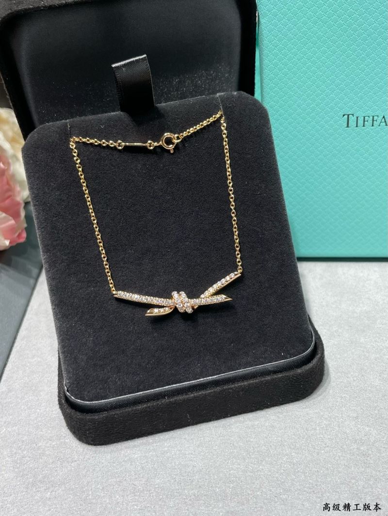 T*f*ny necklaces